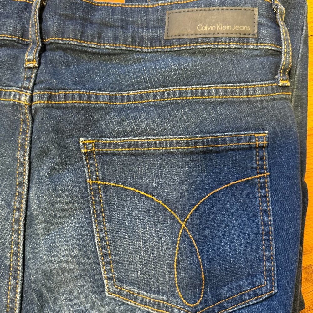 NWOT Calvin Klein Ankle Legging Jeans - Picture 4 of 5